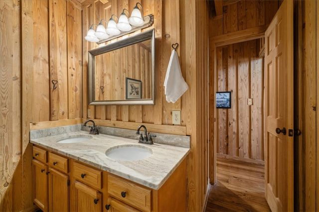 109 CAROLINA Cove, Seneca, SC 29672