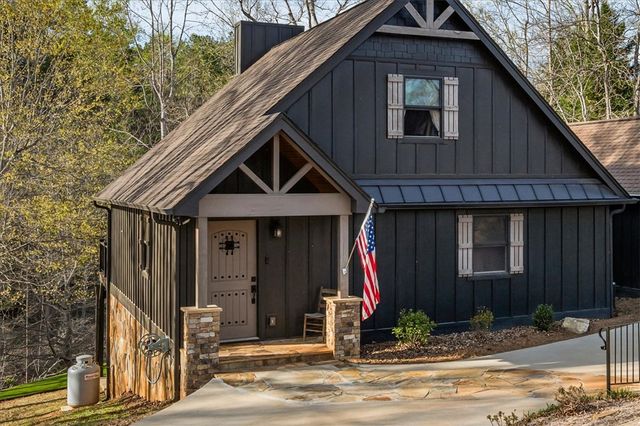 109 CAROLINA Cove, Seneca, SC 29672