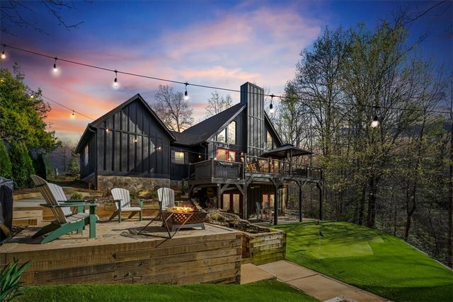 109 CAROLINA Cove, Seneca, SC 29672