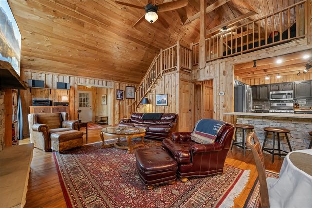 109 CAROLINA Cove, Seneca, SC 29672