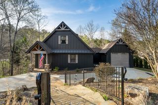 109 CAROLINA Cove, Seneca, SC 29672