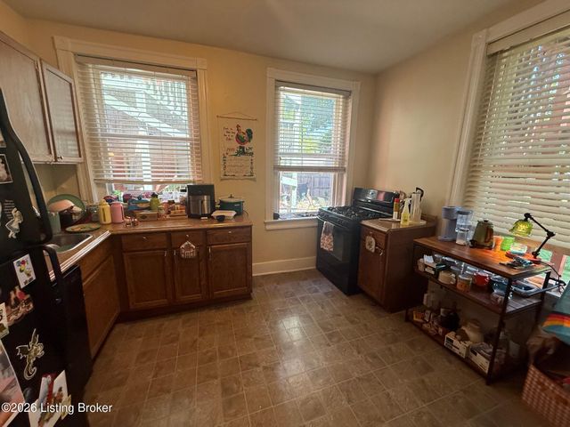 1321 S 1st St, Louisville, KY 40208