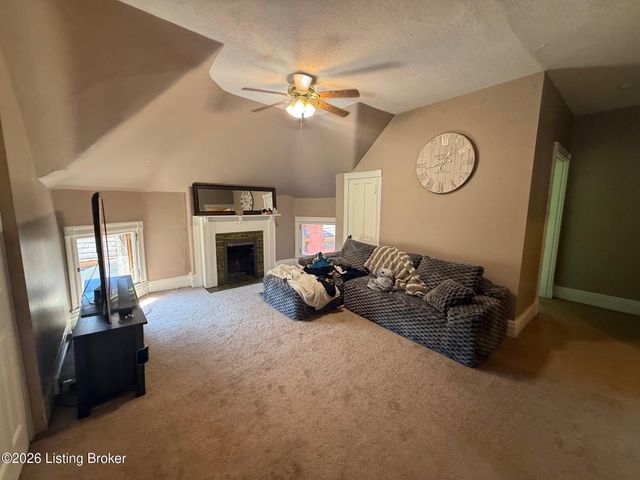 1321 S 1st St, Louisville, KY 40208