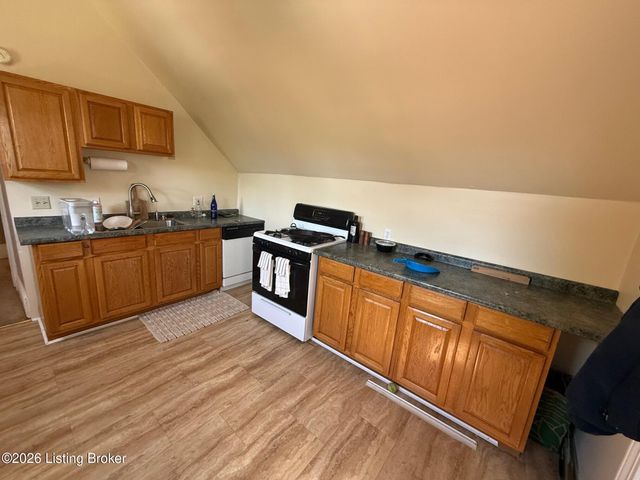 1321 S 1st St, Louisville, KY 40208