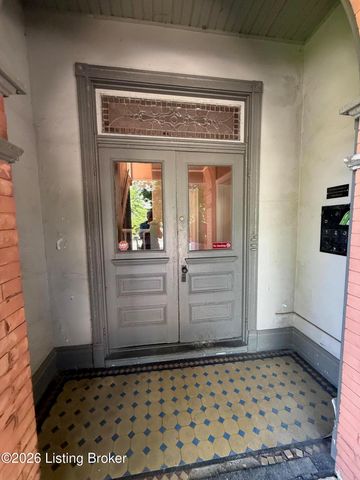 1321 S 1st St, Louisville, KY 40208