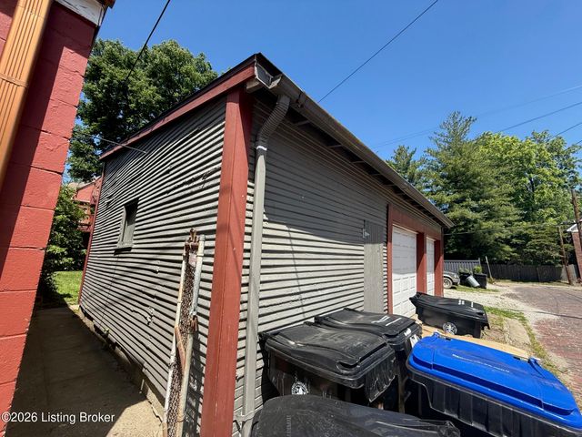1321 S 1st St, Louisville, KY 40208