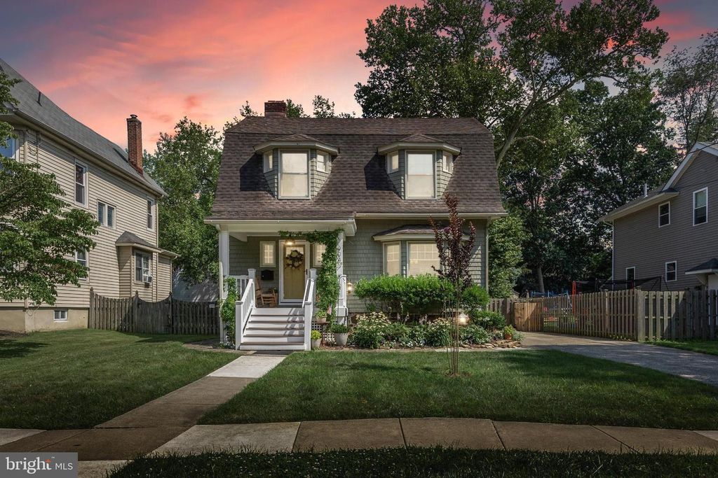 904 STATION AVE, Haddon Heights, NJ 08035