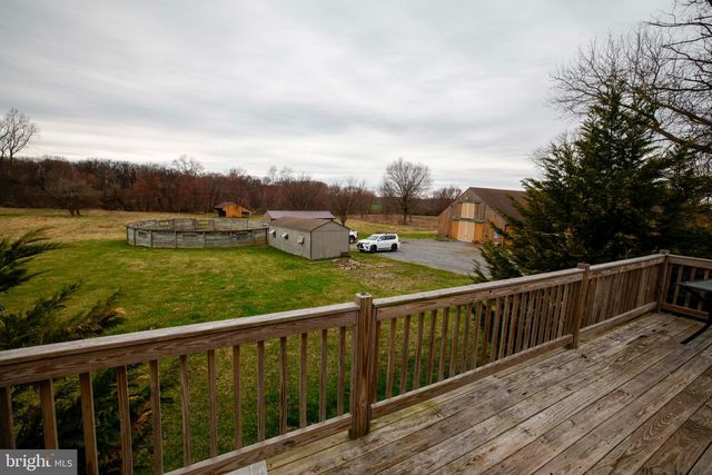 25 KELLER RD, Cochranville, PA 19330