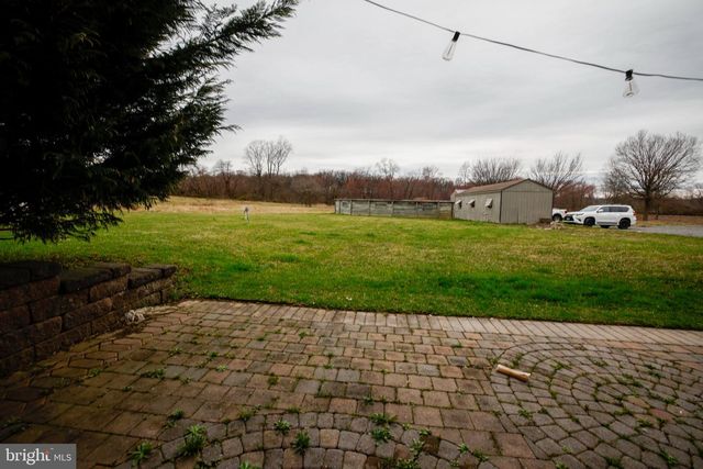25 KELLER RD, Cochranville, PA 19330
