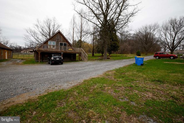 25 KELLER RD, Cochranville, PA 19330