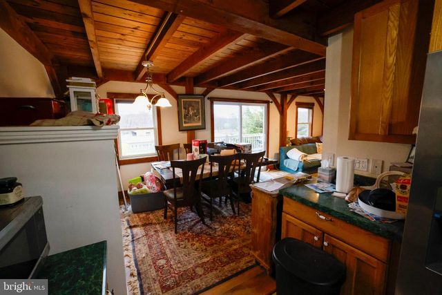 25 KELLER RD, Cochranville, PA 19330