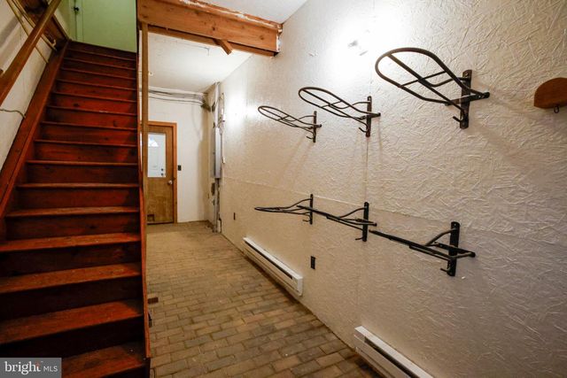 25 KELLER RD, Cochranville, PA 19330