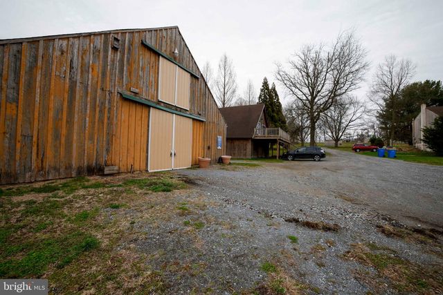 25 KELLER RD, Cochranville, PA 19330