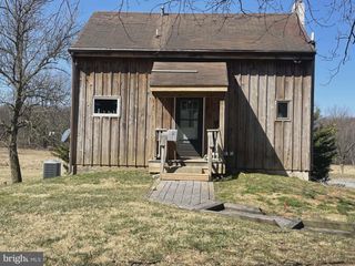 25 KELLER RD, Cochranville, PA 19330