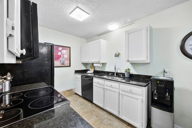 6485 Central Avenue, North Richland Hills, TX 76182