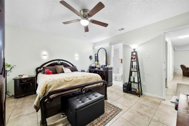 6485 Central Avenue, North Richland Hills, TX 76182