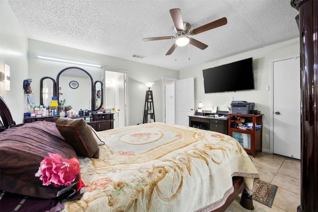 6485 Central Avenue, North Richland Hills, TX 76182