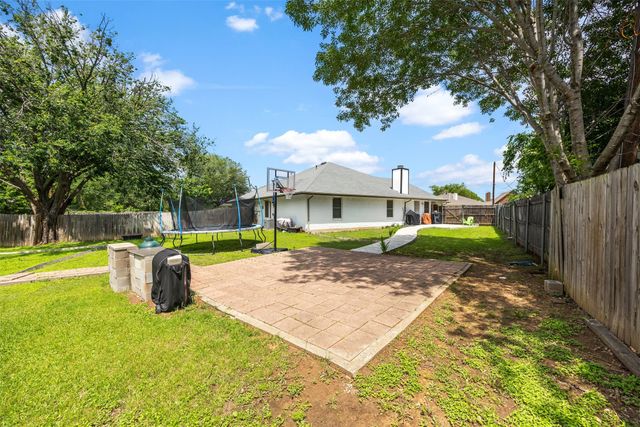 6485 Central Avenue, North Richland Hills, TX 76182