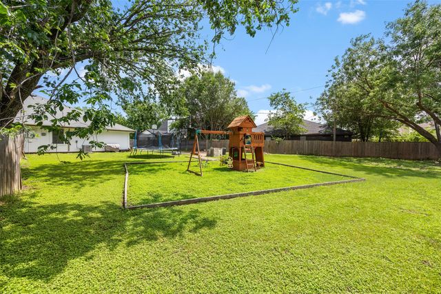 6485 Central Avenue, North Richland Hills, TX 76182