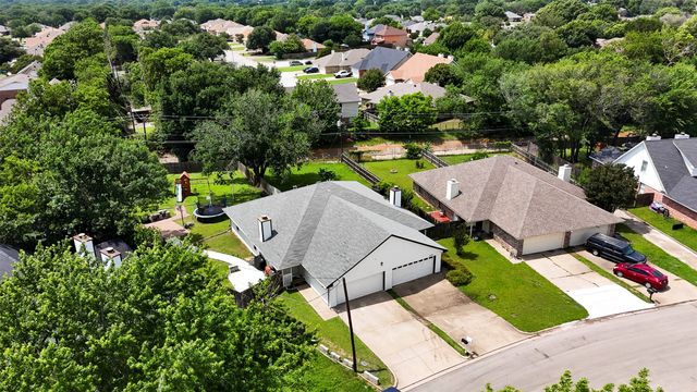 6485 Central Avenue, North Richland Hills, TX 76182