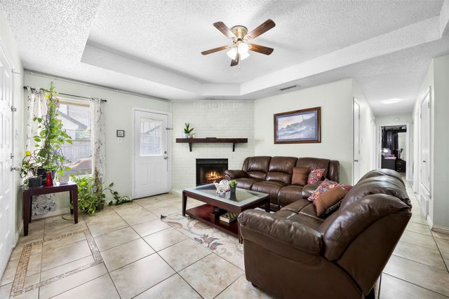 6485 Central Avenue, North Richland Hills, TX 76182