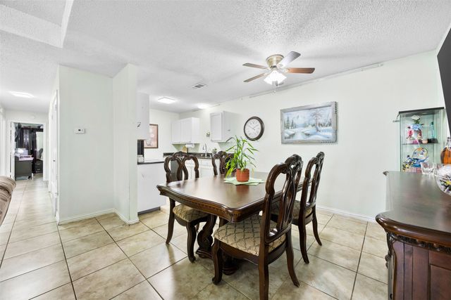 6485 Central Avenue, North Richland Hills, TX 76182