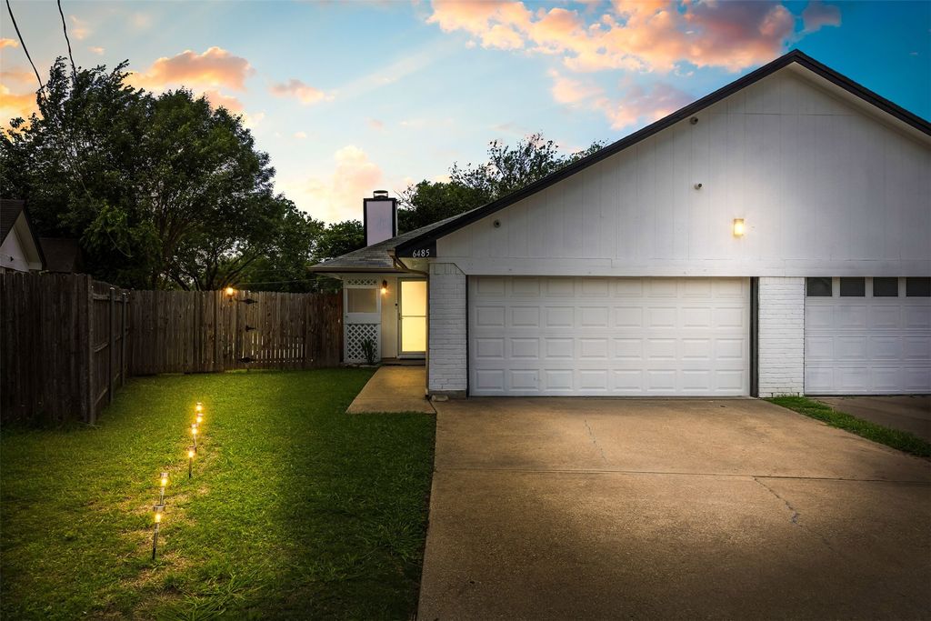 6485 Central Avenue, North Richland Hills, TX 76182