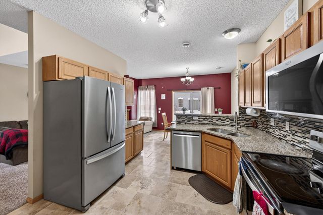 6902 139th Lane NW 5, Ramsey, MN 55303