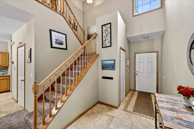 6902 139th Lane NW 5, Ramsey, MN 55303