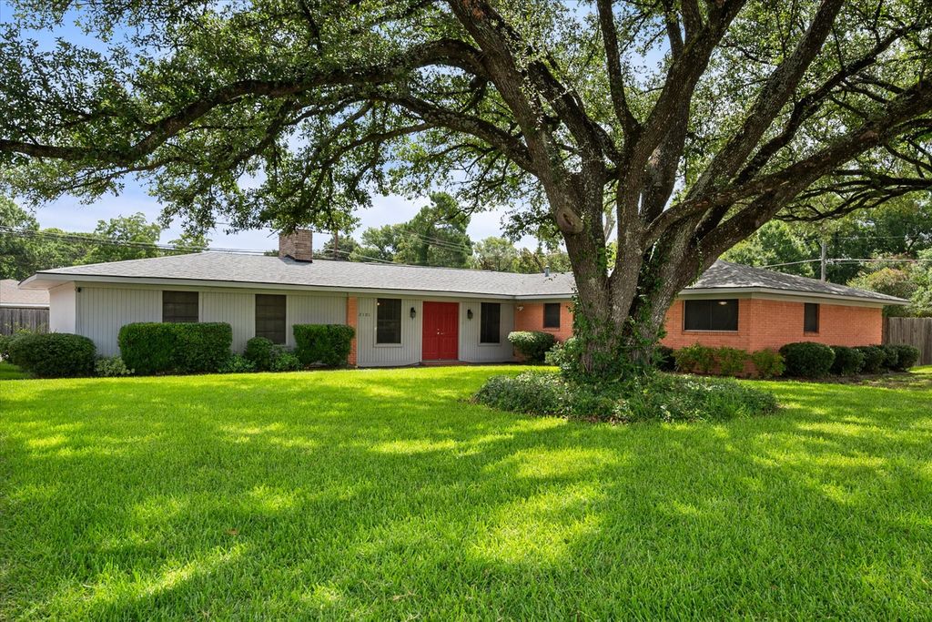 2101 Bowie Drive, Corsicana, TX 75110