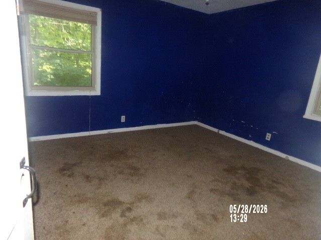 2103 Lambert Dr, Westmoreland, TN 37186