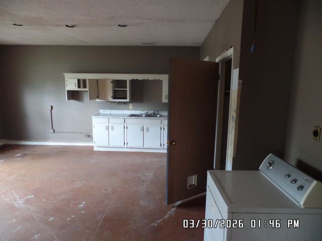 2103 Lambert Dr, Westmoreland, TN 37186