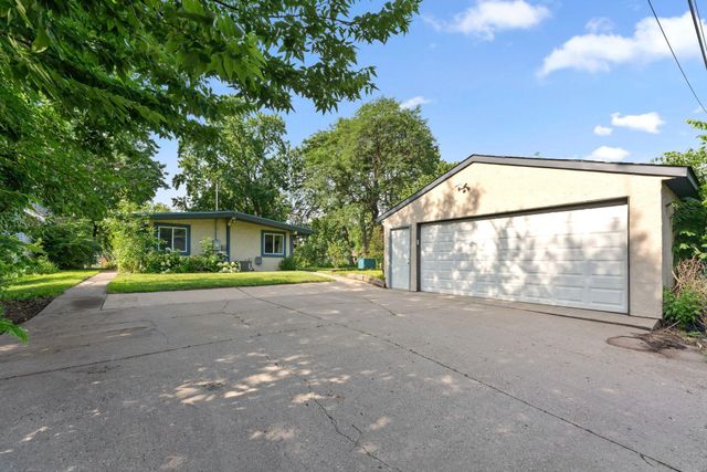 1231 Hewitt Avenue, Saint Paul, MN 55104
