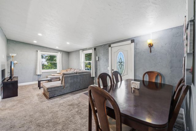 1231 Hewitt Avenue, Saint Paul, MN 55104
