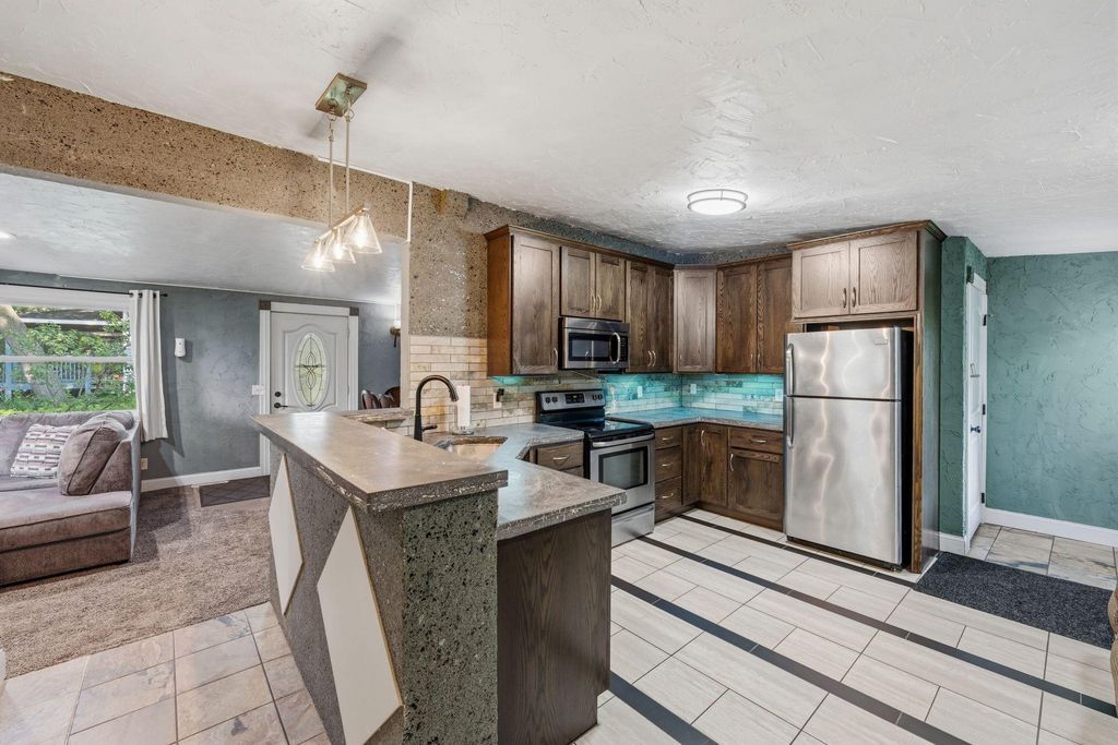 1231 Hewitt Avenue, Saint Paul, MN 55104 — photo 3