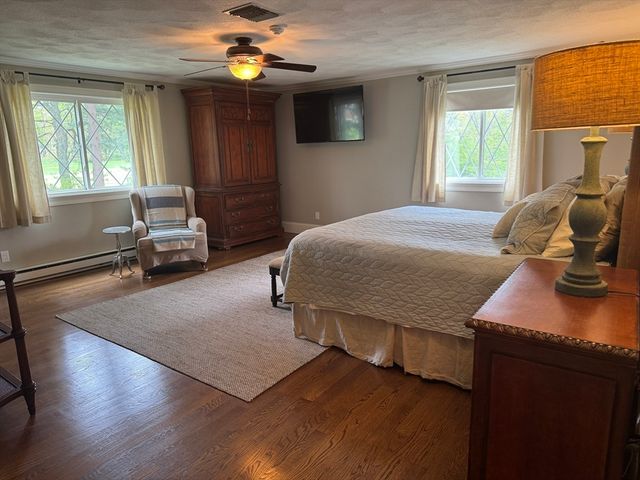 2 Rainbow Pond Dr 7, Walpole, MA 02081