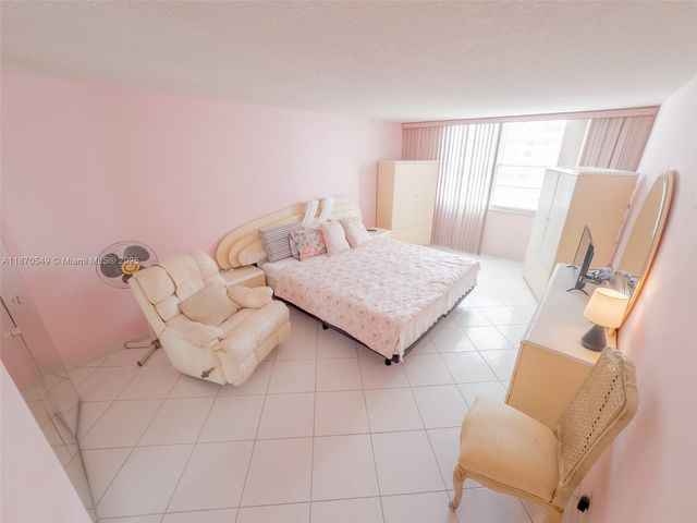 251 174th St 1605, Sunny Isles Beach, FL 33160