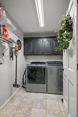 2308 Lockewood Drive, Joplin, MO 64804