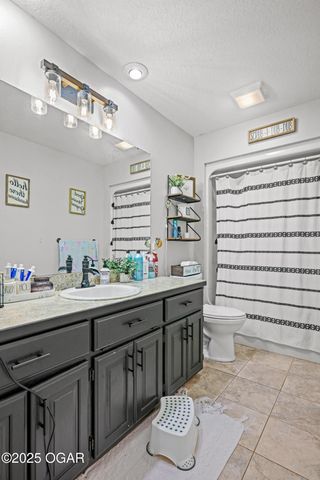 2308 Lockewood Drive, Joplin, MO 64804