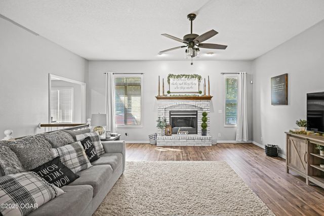 2308 Lockewood Drive, Joplin, MO 64804