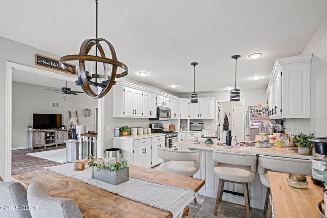 2308 Lockewood Drive, Joplin, MO 64804