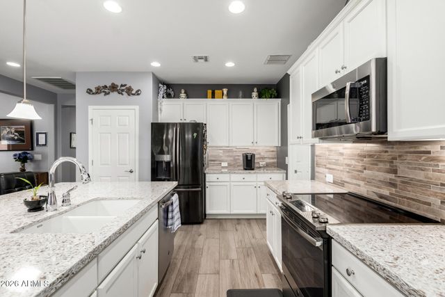 4549 W HANNA Drive, Eloy, AZ 85131