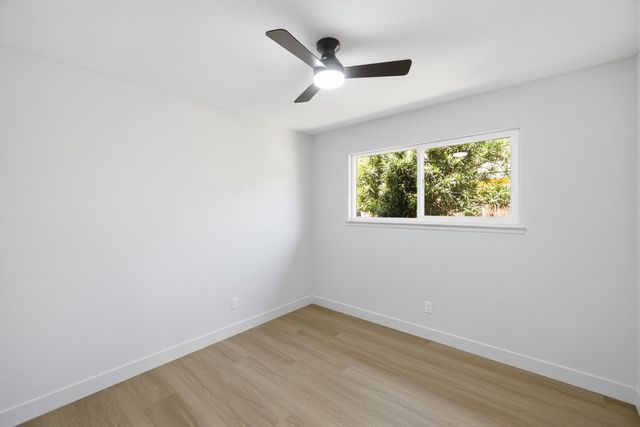 641 Kern Street, Kingsburg, CA 93631