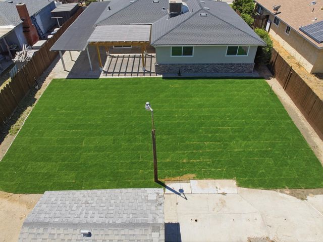 641 Kern Street, Kingsburg, CA 93631