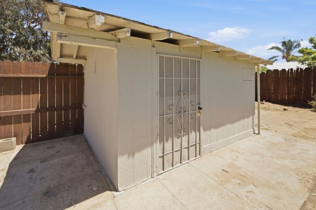 641 Kern Street, Kingsburg, CA 93631