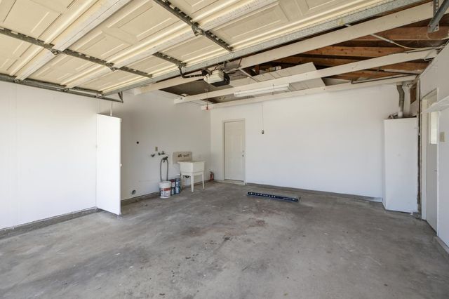 641 Kern Street, Kingsburg, CA 93631