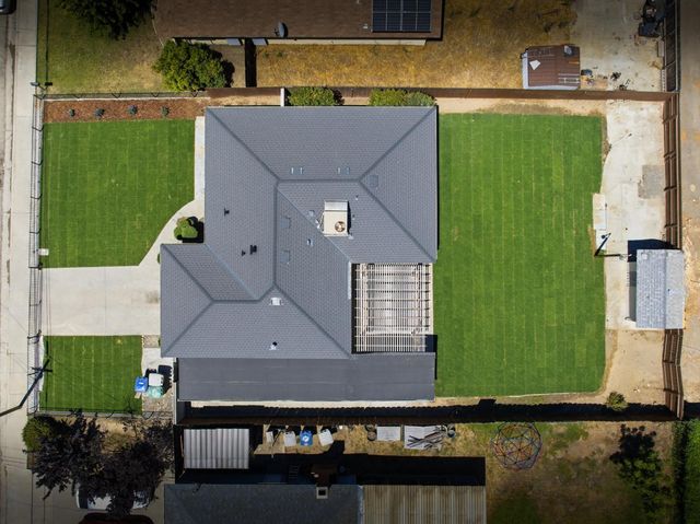 641 Kern Street, Kingsburg, CA 93631