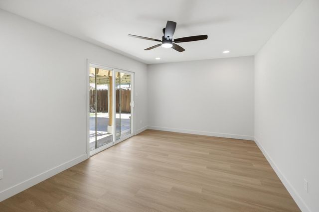641 Kern Street, Kingsburg, CA 93631