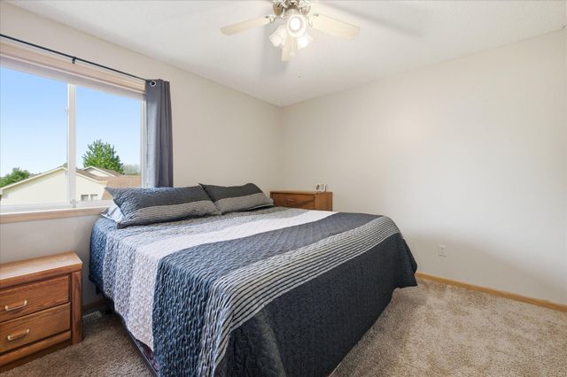 13960 Gadwall Court, Rogers, MN 55374