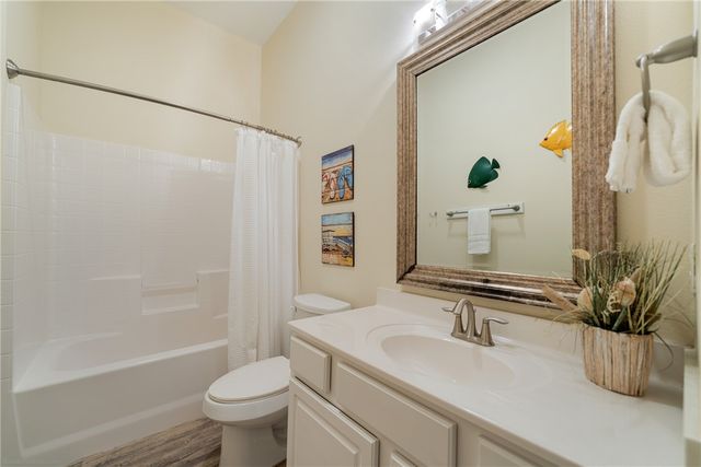 14911 Village Beach Dr, Corpus Christi, TX 78418